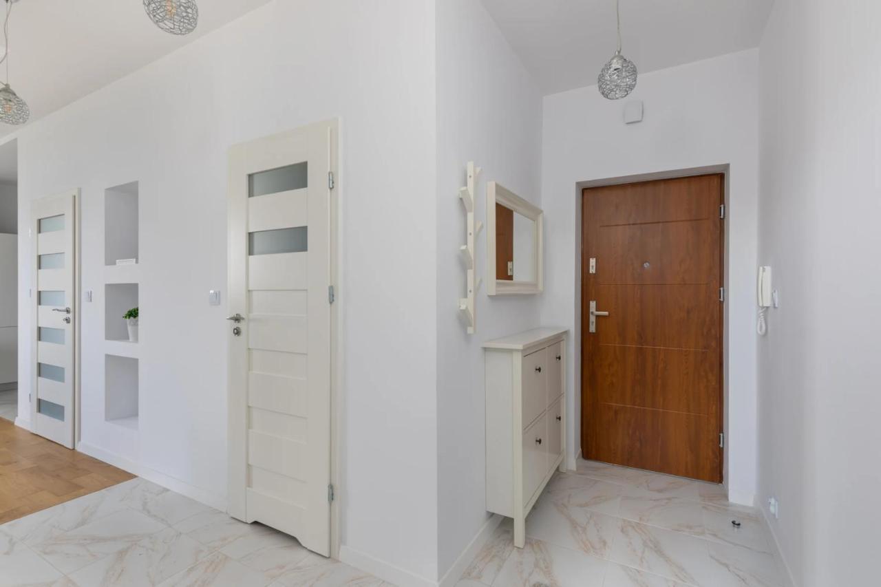 Przestronny Apartament Z Widokiem Na Miasto W Warszawie Warschau Buitenkant foto