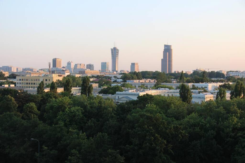 Przestronny Apartament Z Widokiem Na Miasto W Warszawie Warschau Buitenkant foto